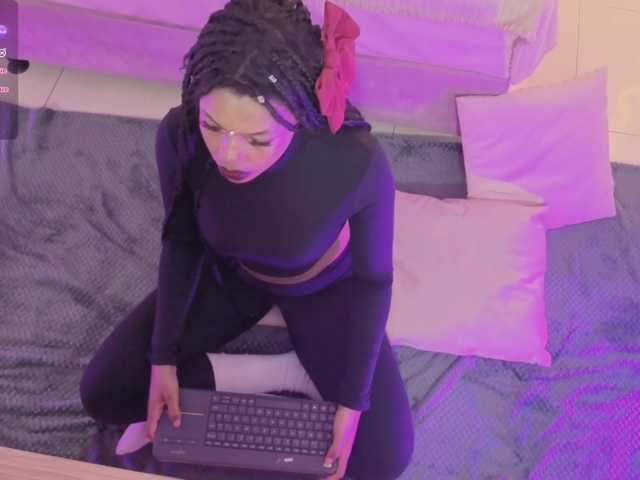 cristalbroke-tay live webcam show