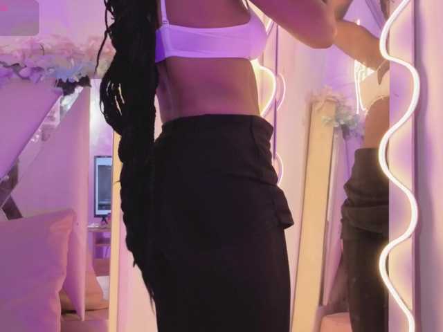 cristalbroke-tay live cam on BongaCams