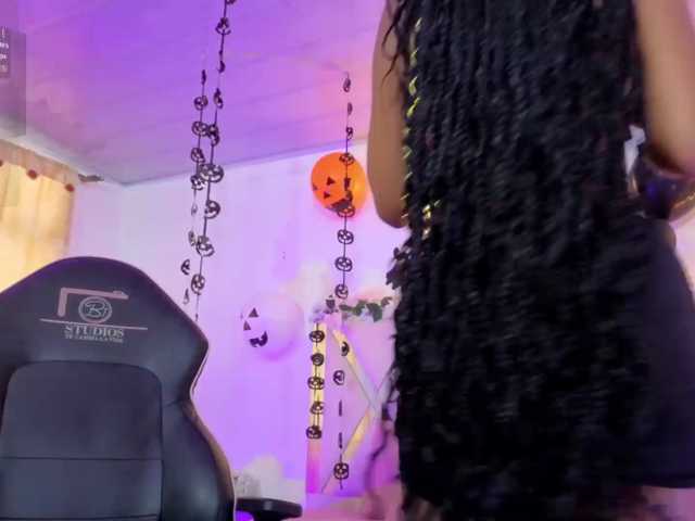cristalbroke-tay live cam on BongaCams