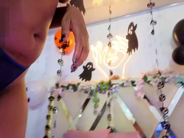 cristalbroke-tay live cam on BongaCams