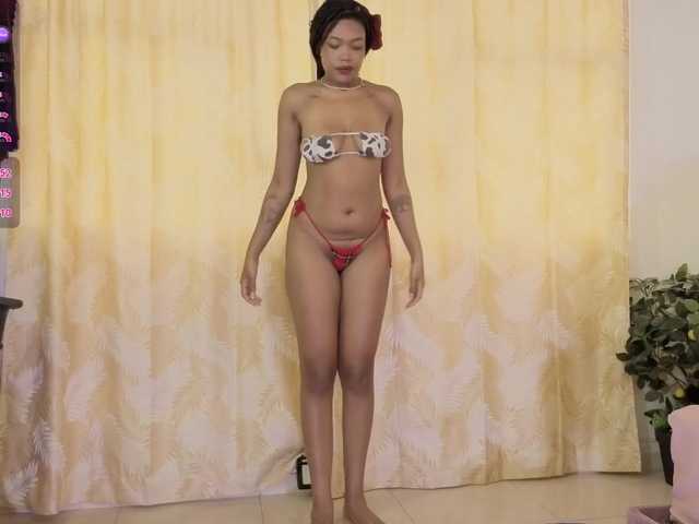 cristalbroke-tay live cam on BongaCams