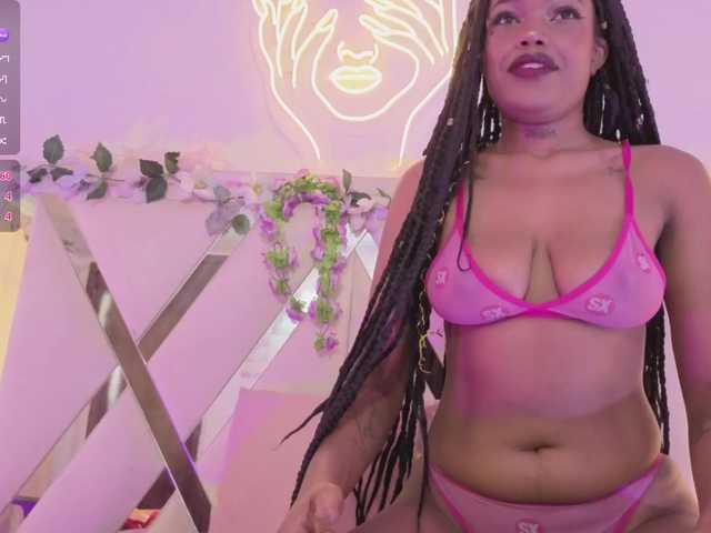 cristalbroke-tay live cam on BongaCams
