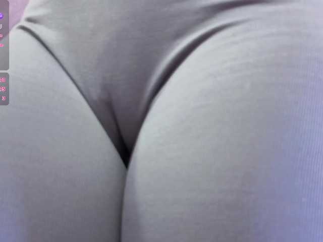 cristalbroke-tay live cam on BongaCams