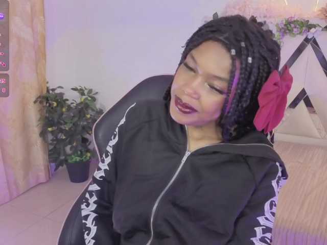 cristalbroke-tay live webcam show