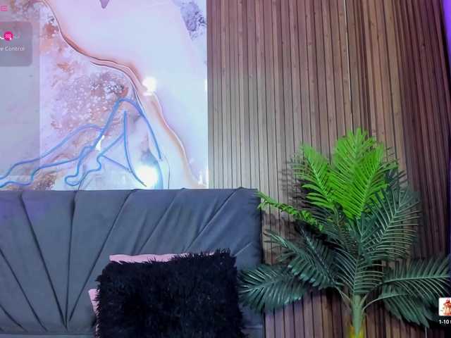 cristalbroke-tay live cam on BongaCams