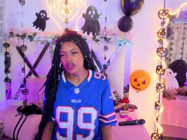 cristalbroke-tay live cam on BongaCams