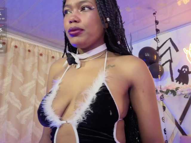 cristalbroke-tay live cam on BongaCams