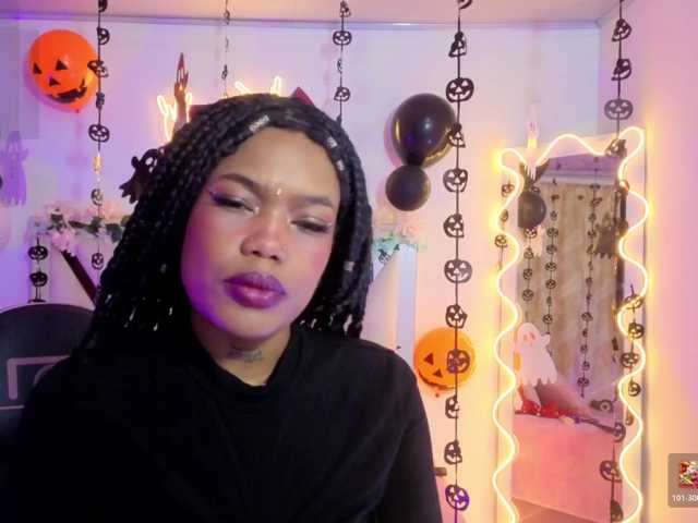 cristalbroke-tay live cam on BongaCams