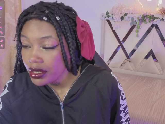 cristalbroke-tay live webcam show