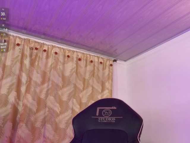 cristalbroke-tay — live female cam