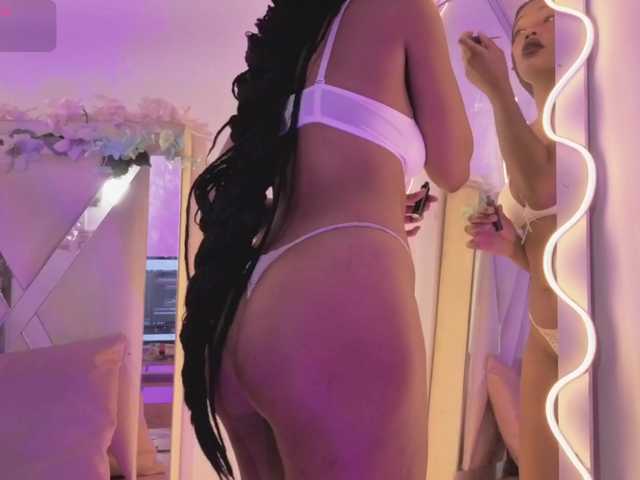 cristalbroke-tay live cam on BongaCams