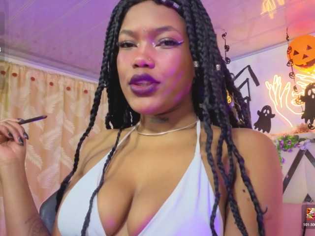 cristalbroke-tay live cam on BongaCams