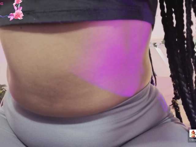 cristalbroke-tay live cam on BongaCams