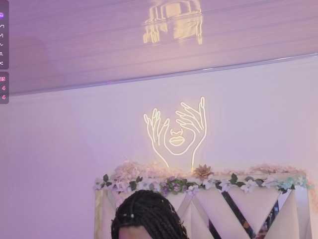 cristalbroke-tay live cam on BongaCams