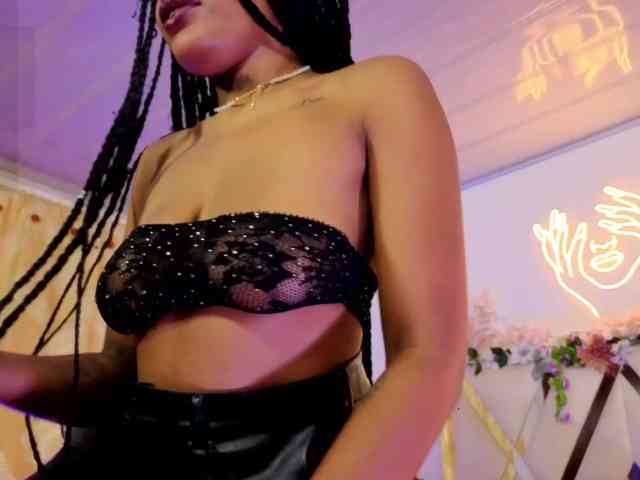 Model: cristalbroke-tay