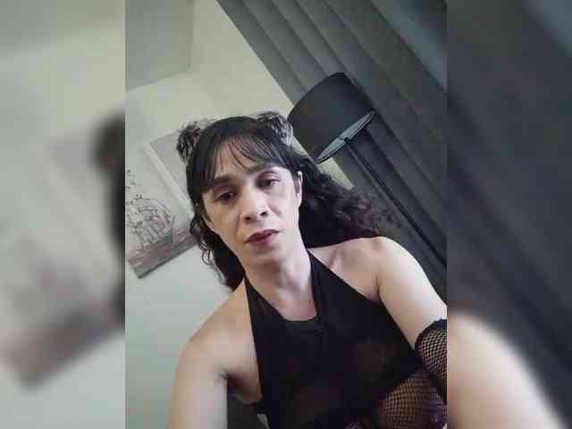 Squirtcums's cam show statistics and live stream