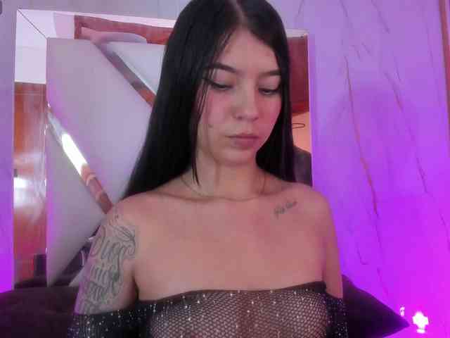 sweettsophie1 webcam