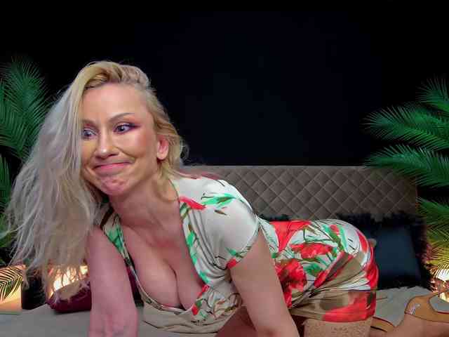 KellyWife