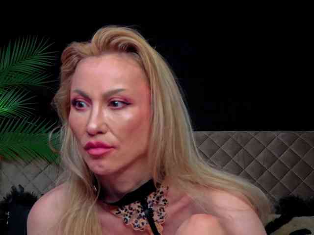 KellyWife KellyWife