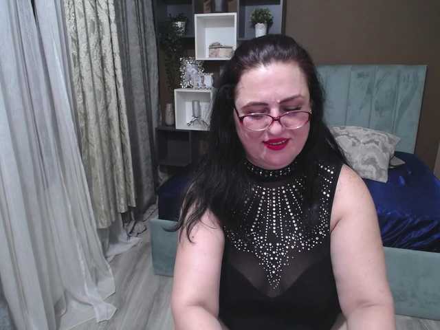 ValerieSmiths live cam on BongaCams