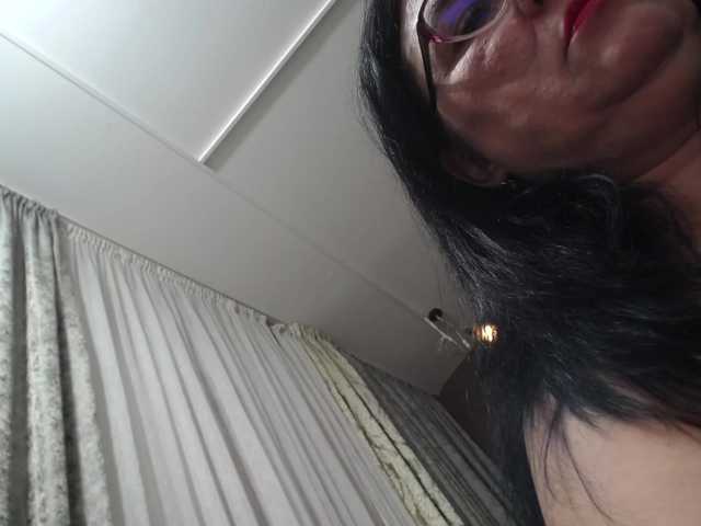 ValerieSmiths live cam on BongaCams