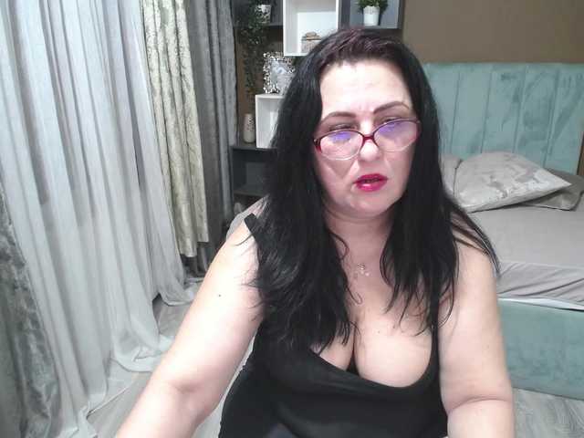 ValerieSmiths live cam on BongaCams