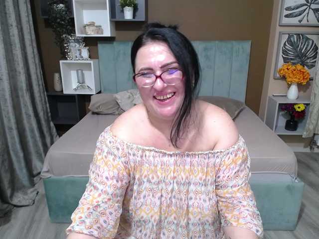 ValerieSmiths live cam on BongaCams