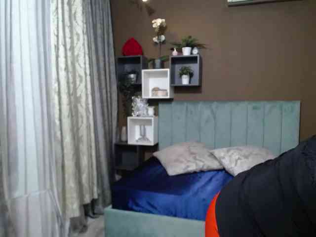 valeriesmiths's live room