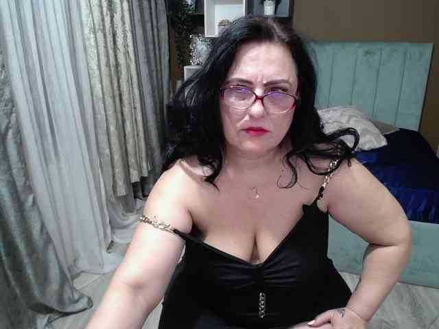 valeriesmiths's live room