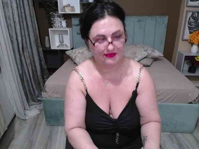 ValerieSmiths ValerieSmiths