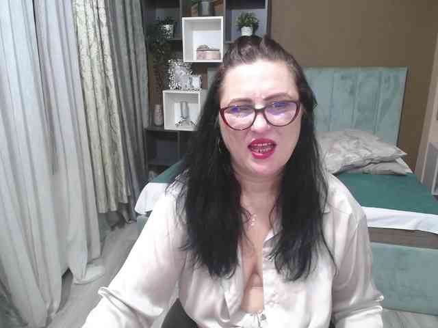 ValerieSmiths ValerieSmiths