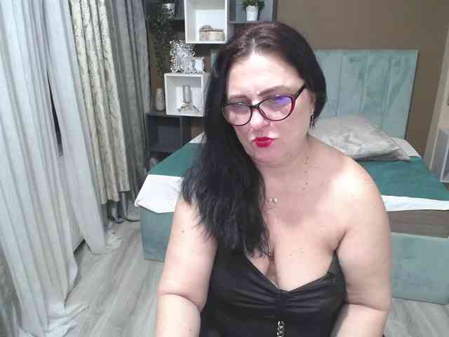 ValerieSmiths ValerieSmiths