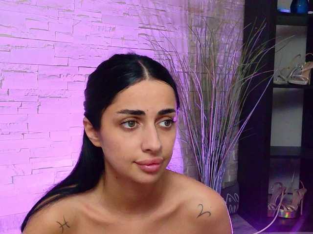 Sex chat gratuit in direct cu VanessaVosss pe BongaCams