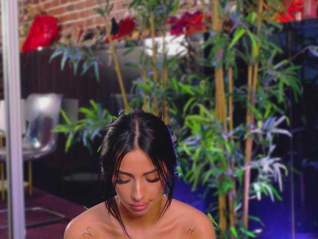 vanessavosss cam belle