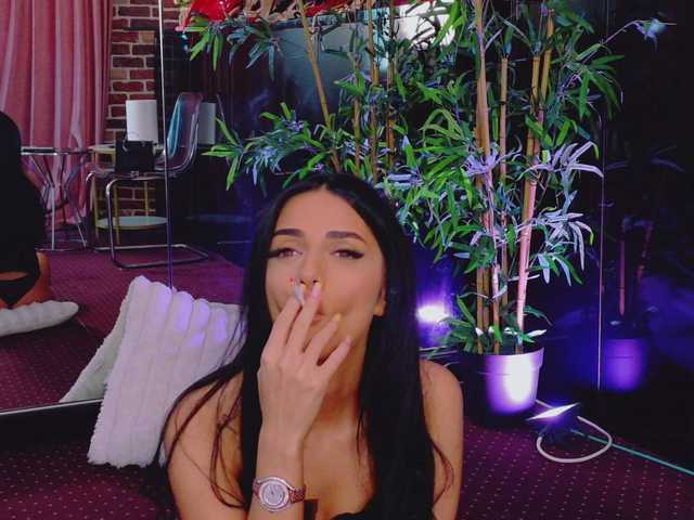 vanessavosss cam belle
