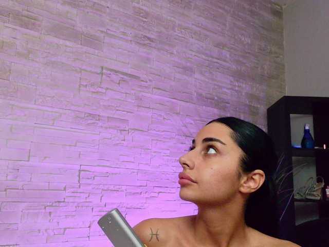 Sex chat gratuit in direct cu VanessaVosss pe BongaCams