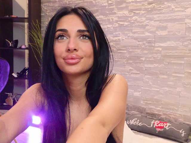 Sex chat gratuit in direct cu VanessaVosss pe BongaCams