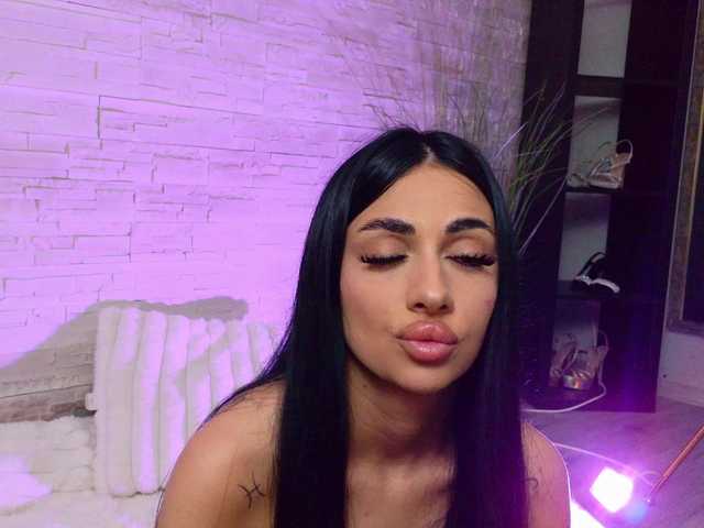 Sex chat gratuit in direct cu VanessaVosss pe BongaCams