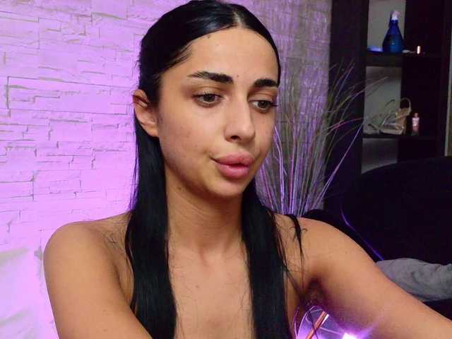 Sex chat gratuit in direct cu VanessaVosss pe BongaCams