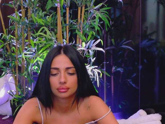 vanessavosss cam belle