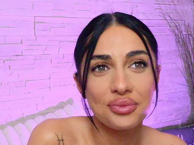 Sex chat gratuit in direct cu VanessaVosss pe BongaCams