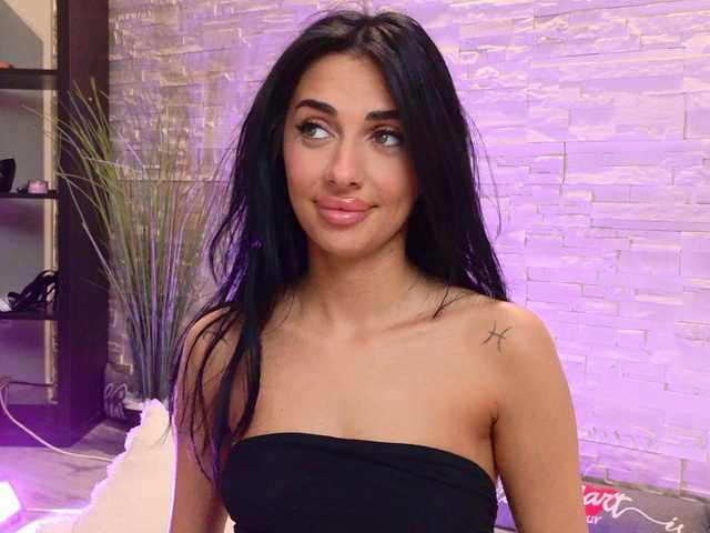 Sex chat gratuit in direct cu VanessaVosss pe BongaCams