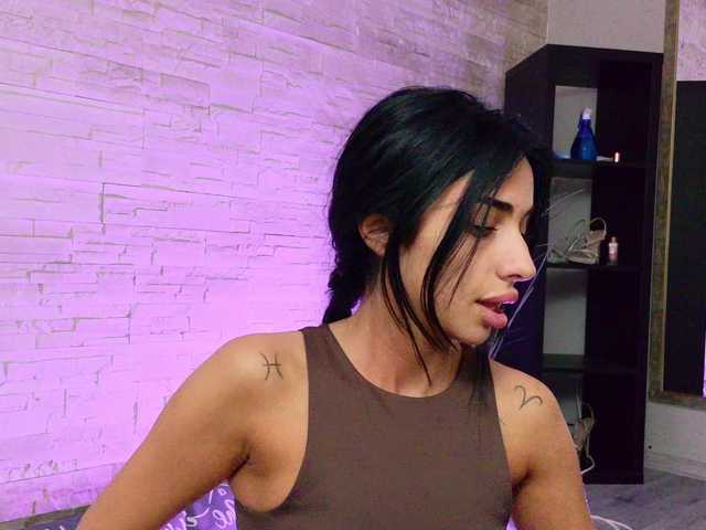 vanessavosss cam belle