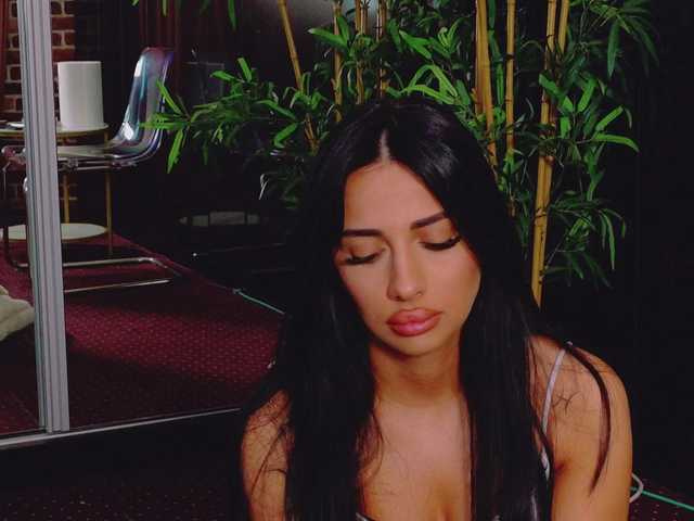 Sex chat gratuit in direct cu VanessaVosss pe BongaCams