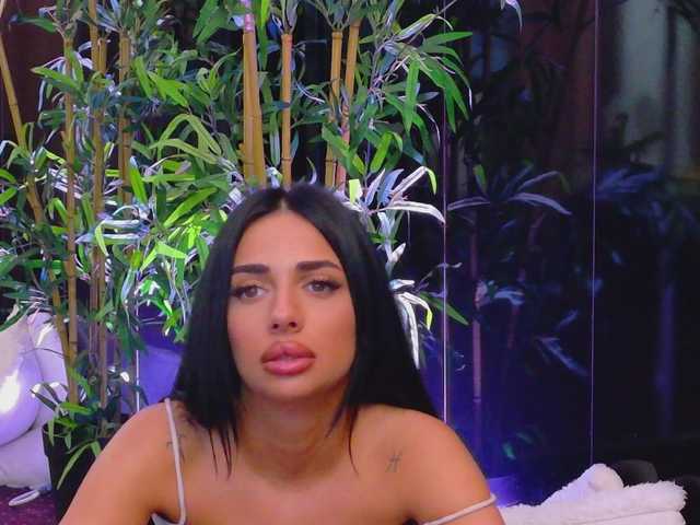 Sex chat gratuit in direct cu VanessaVosss pe BongaCams