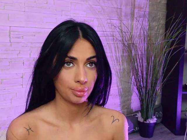 Sex chat gratuit in direct cu VanessaVosss pe BongaCams
