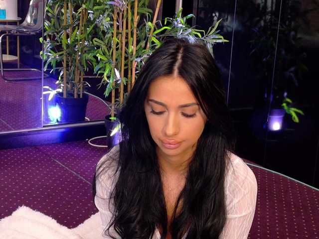 Sex chat gratuit in direct cu VanessaVosss pe BongaCams