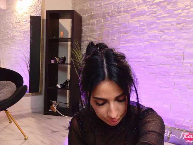 Sex chat gratuit in direct cu VanessaVosss pe BongaCams