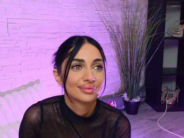 Sex chat gratuit in direct cu VanessaVosss pe BongaCams