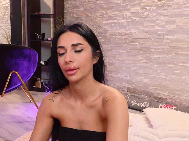 Sex chat gratuit in direct cu VanessaVosss pe BongaCams